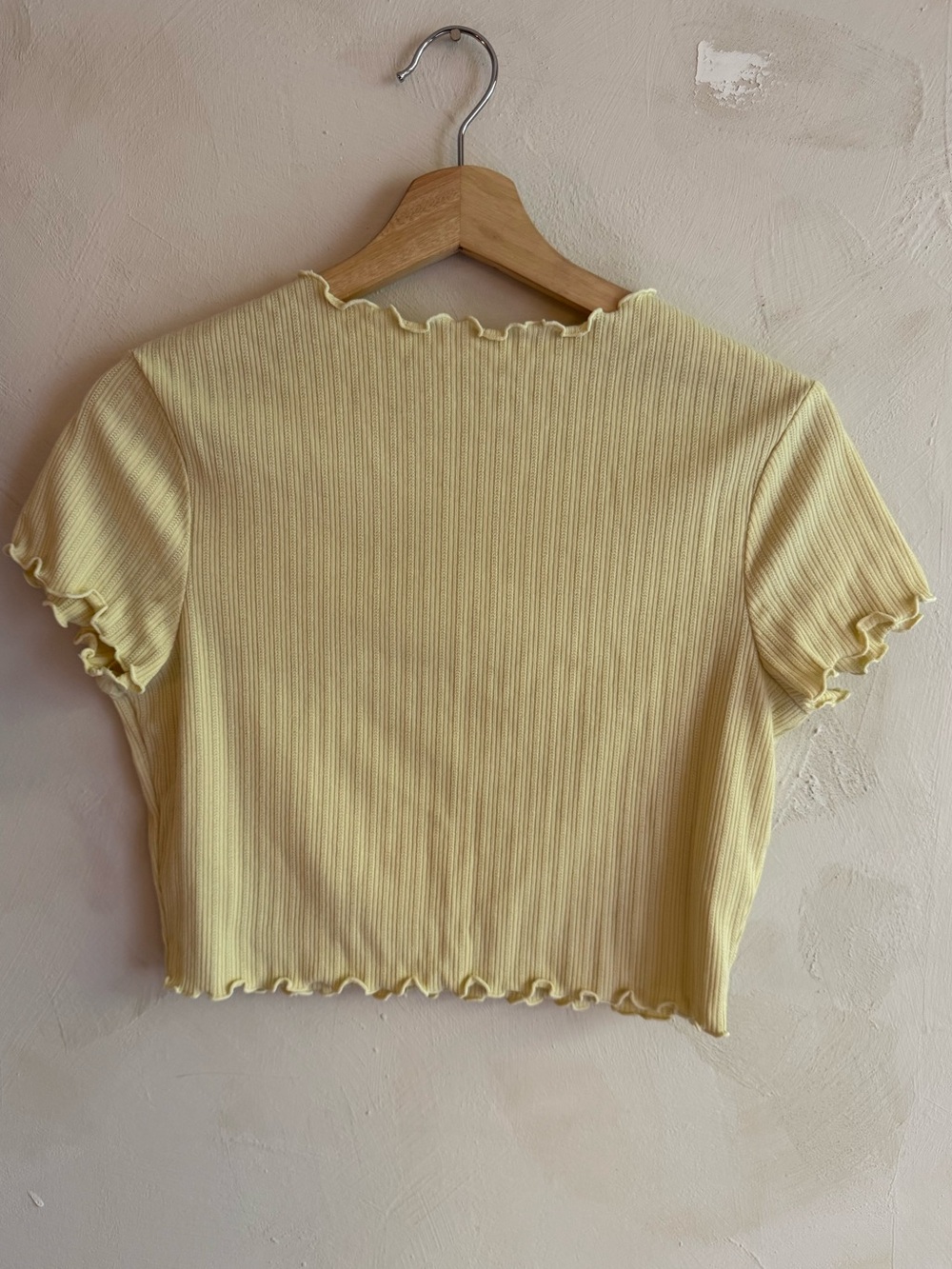 Oak + Fort | Butter Yellow Ribbed Cropped Top | Lettuce Hem | Size M